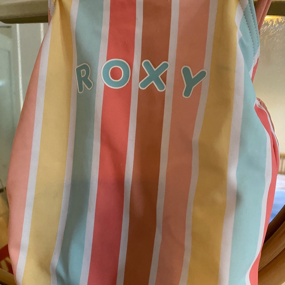roxy swimsuit - Picture 2 of 4
